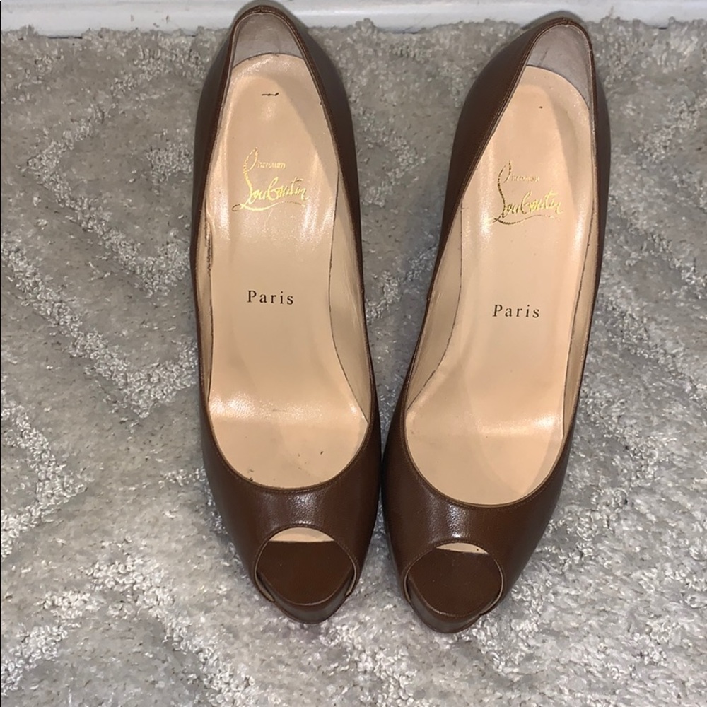 Christian Louboutin Size 39 - Picture 2 of 4